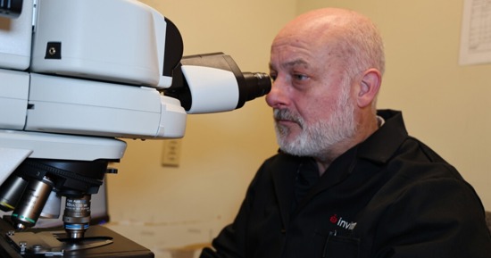 Richard Wilson’s research aims to uncover how rapidly evolving fungal “effector” proteins enable the rice blast fungus to overcome plant defenses, accelerating the identification of key infection genes to strengthen resistance in rice and other major grain crops. (Russell Shaffer/IANR Communications)