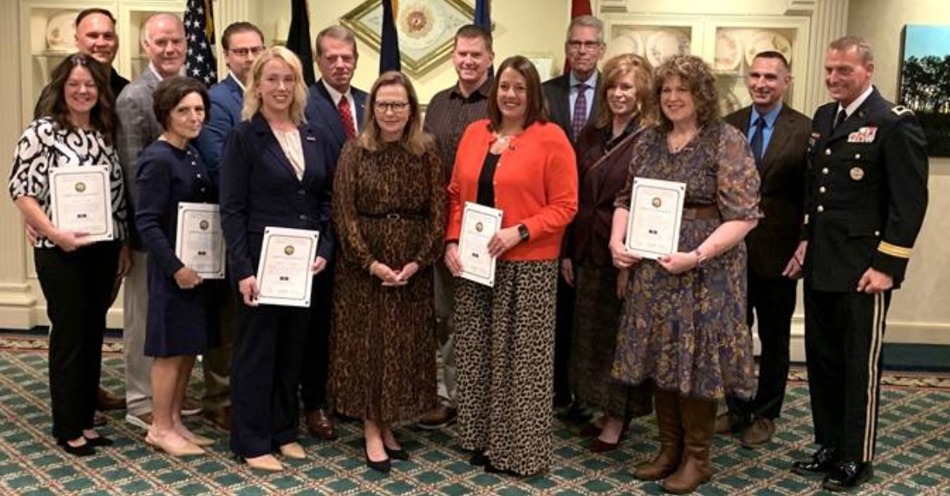 Governor and First Lady Honor Military Spouses with New Service Ribbon