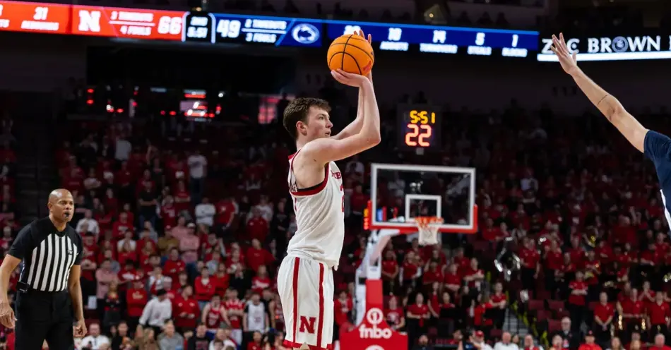 Sandfort Named to Julius Erving Award Watch List